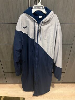 Speedo Men's Navy and Light Gray Diagonal Hooded Jacket